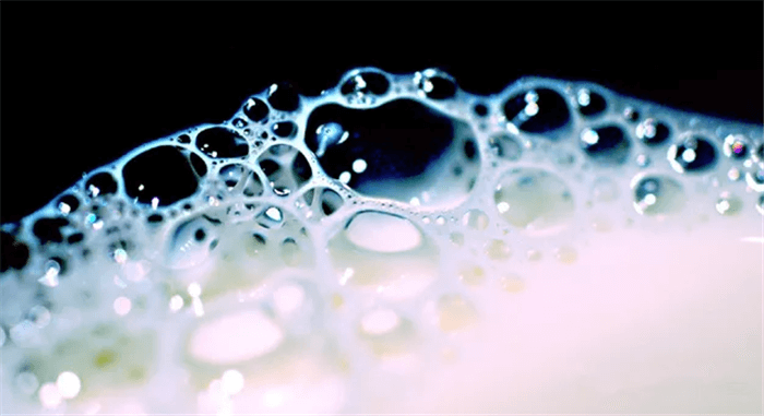 （圖：泡沫來源以及起泡原因）