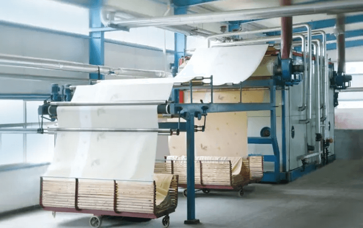 (圖:造紙消泡劑運用現(xiàn)場)